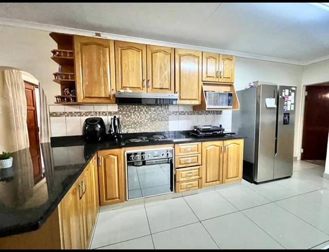 3 BEDROOM HOUSE FOR SALE IN ORIENT HEIGHTS
